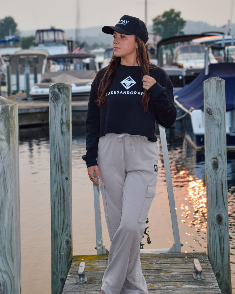 Women's Classic Crop Crewneck